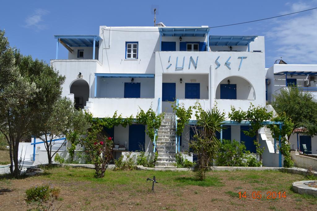 Sunset Aparthotel Агиос Прокопиос Стая снимка